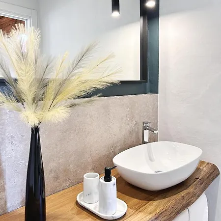 La Loggia Dei Conti Cuneo